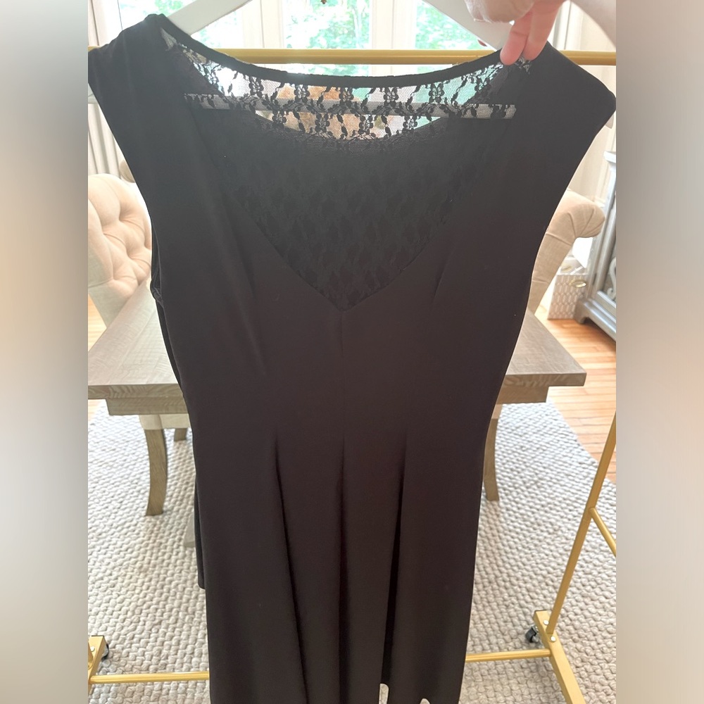 London Times Black Asymmetrical Dress with Lace detailing